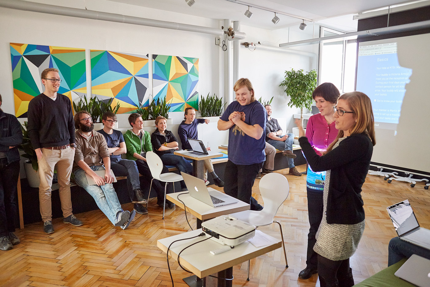 hackathon-presentation-onboarding-team.jpg